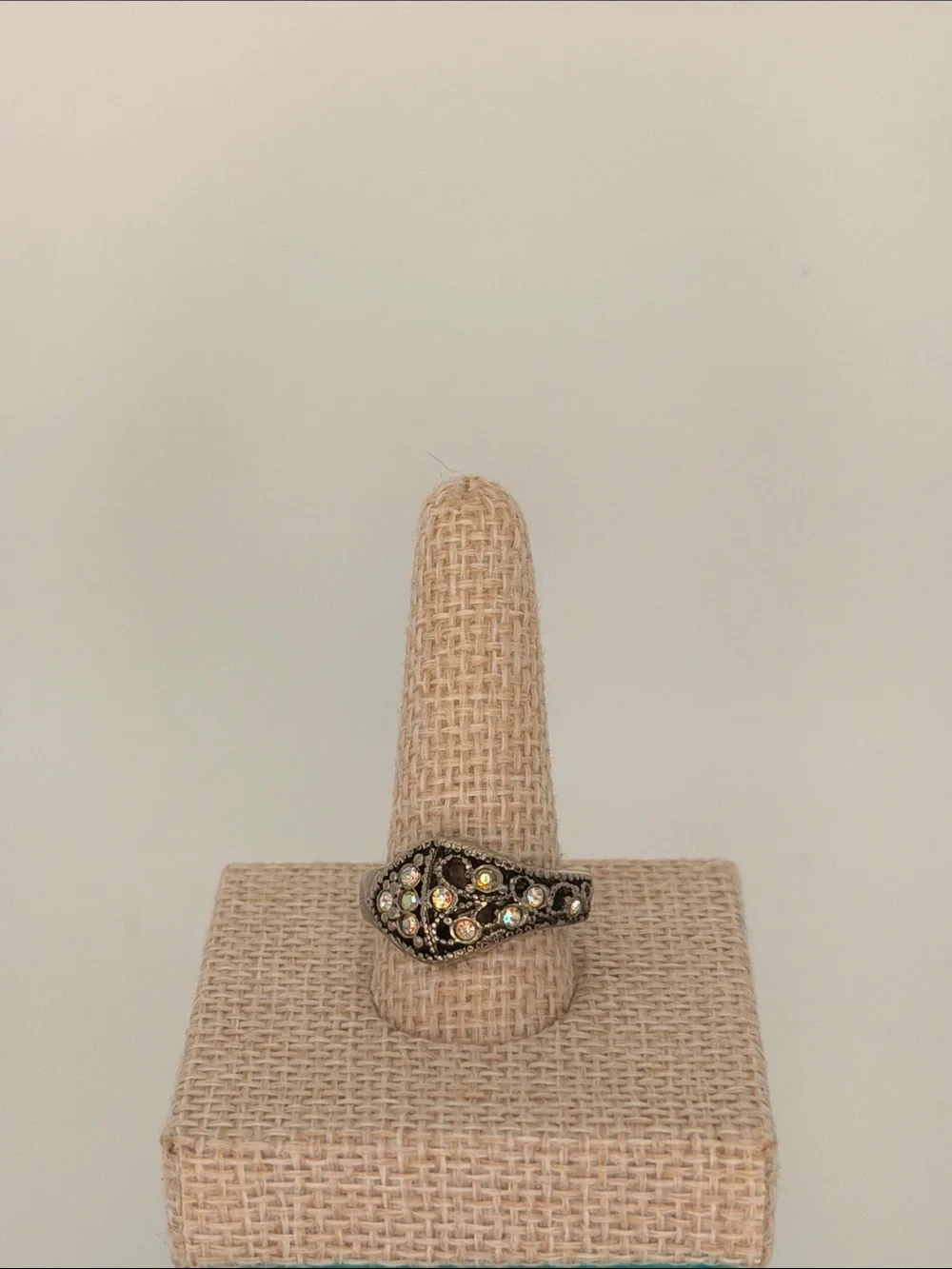 Vintage-Inspired Iridescent Crystal Cluster Pattern Ringin Silver(Vintage Color)